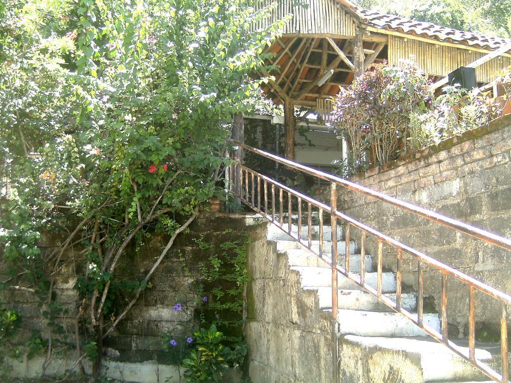 Hostel Tadeo San Juan del Sur Buitenkant foto