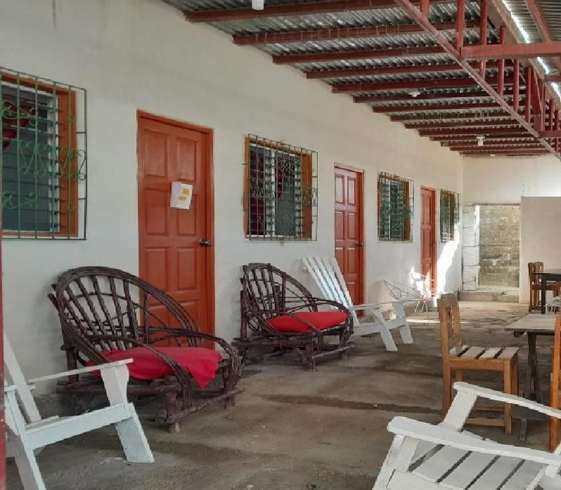 Hostel Tadeo San Juan del Sur Buitenkant foto