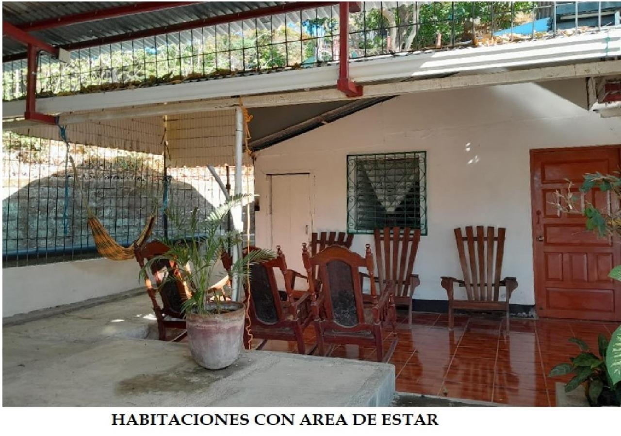 Hostel Tadeo San Juan del Sur Buitenkant foto